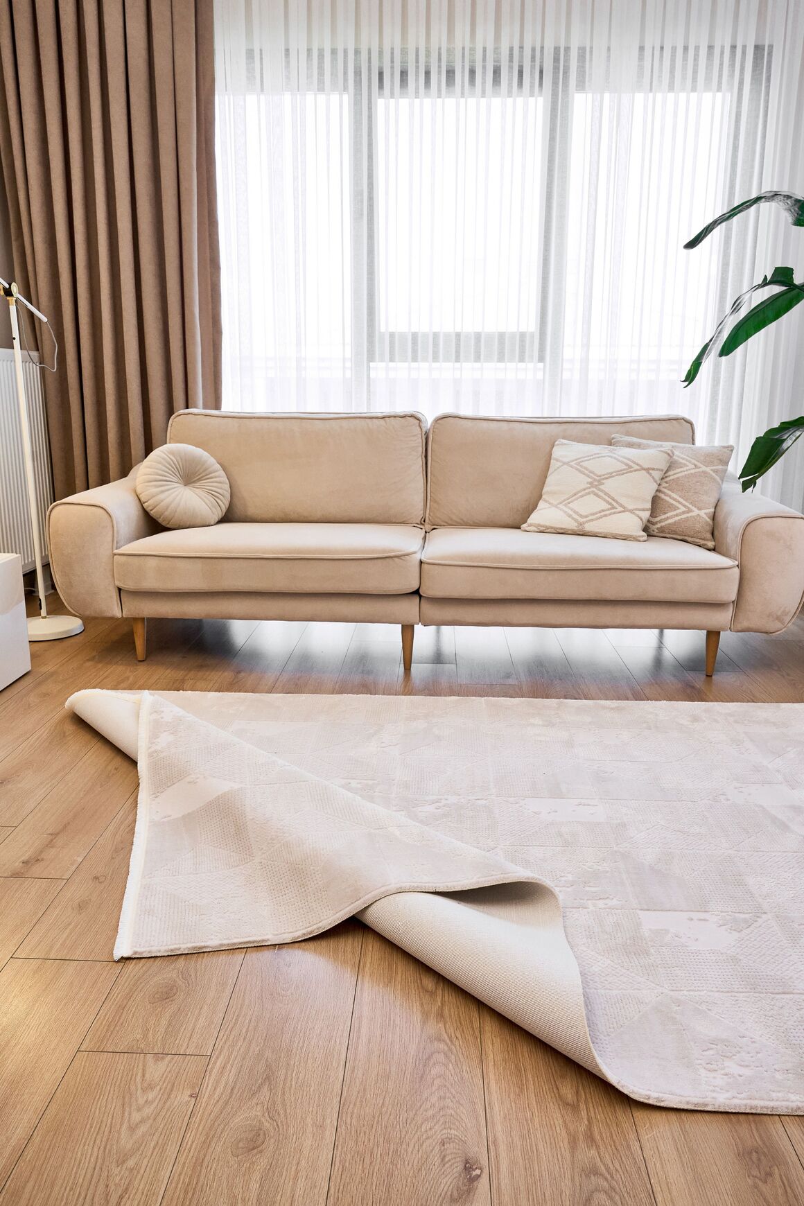 Azur 6531 Krem - Modern Akrilik Halı | Salon Oturma Halısı